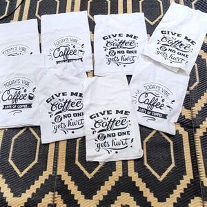 Lot of 7 kitchen towels